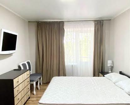 Сдам 2-комнатную квартиру площадь Мира с евроремонтом