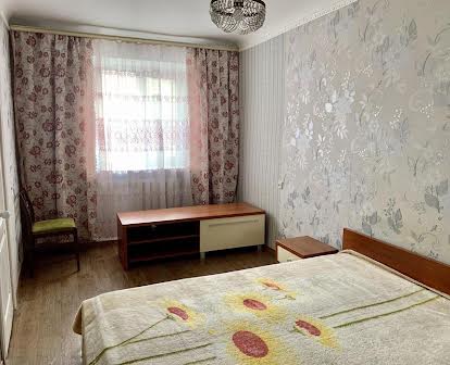 Продам 2-х кімн квартиру по вул Пирогова від власника