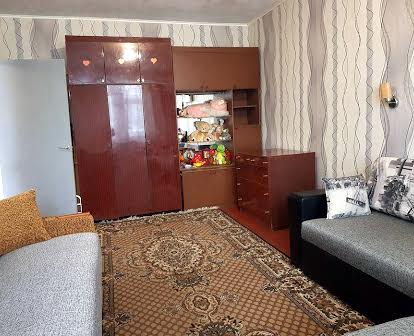 Сдам 1комнатную квартиру  Донецкое шоссе,Есть необходимые мебель и тех