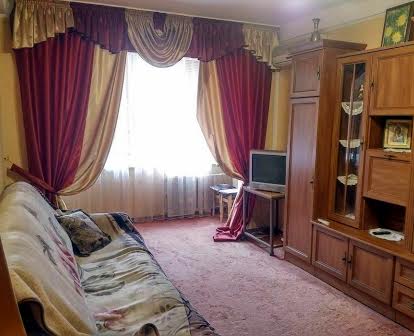 1-комнатную квартиру на ул Ташебаева 1 ( 7 мин Нивки)