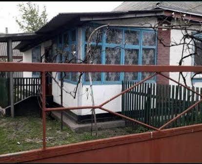 Продам дом в селі  Сазонівка Полтавської області