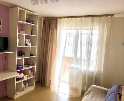 Продам 3-х кімнатну квартиру в Кіцмані