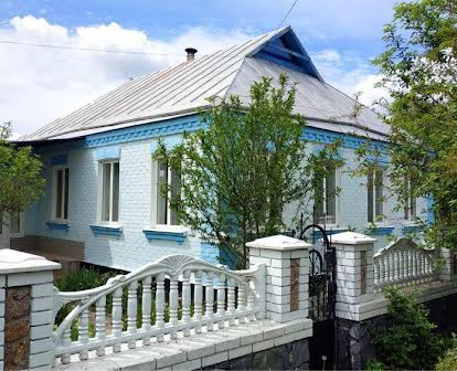 Будинок, дім в смт Катеринопіль Черкаська обл