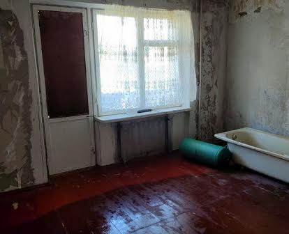 Продам 2- кімнатку  квартиру