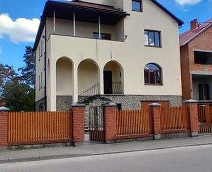 Продаж будинку в Брюховичах | 394 м2 | 6 сот | від Власника