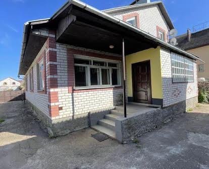 Продам дім в районі Олександрівка