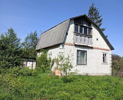 Дачний будинок на садовій ділянці в Микільскому садовому товаристві .