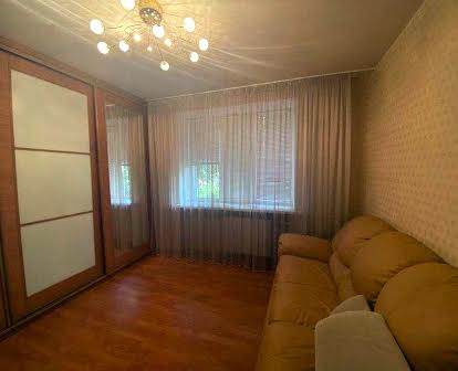 Продам 2 кімнатну квартиру на пр. Дмитра Яворницького