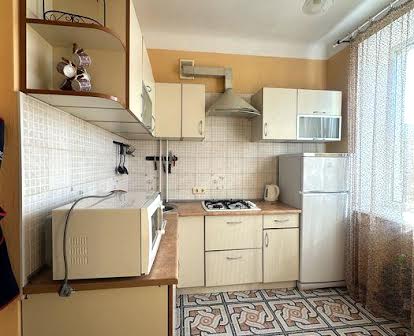 Аренда 2 комнатной квартиры ул. Жаботинского райой Украины
