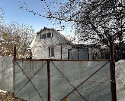 Продам будинок Нові Безрадичі,  площа земельної ділянки 10 сот