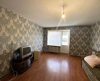 Продам 1 кімнатну квартиру