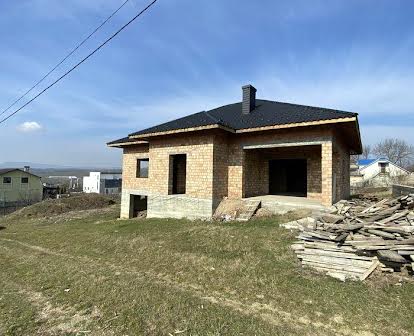 Новозбудований будинок в селі Заволока