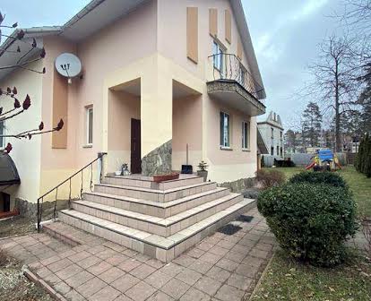 Крутий будинок в Ірпені, Льва Толстого 6Б