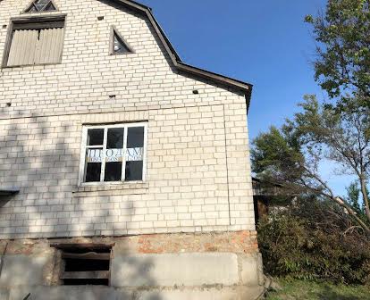 Продам будинок м.Богуслав Київська область