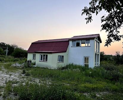 Продається будинок в Київський області, с. Черняхів 157м2
