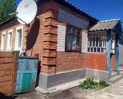 Продам крепкий дом в пгт. Малиновка Чугуевского района