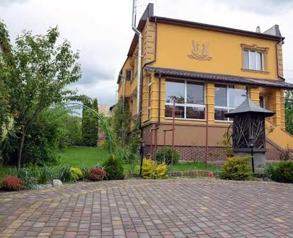 продаж будинку м.Борислав 190м з ремонтом від власника