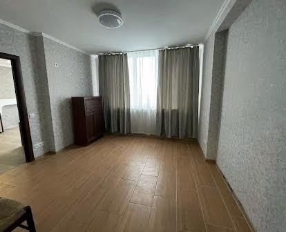 Продам квартиру в Борисполі
