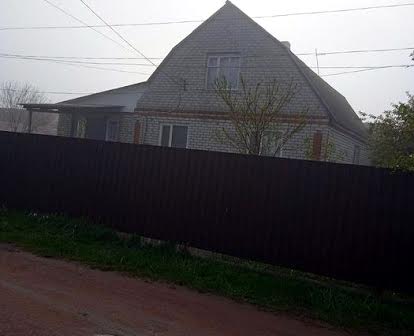 Продам будинок смт Пулини