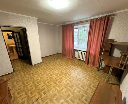 Квартира 1-но кімнатна на Олега Ольжича 3г