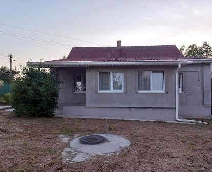 Продам  будинок (вул.Сільська)
