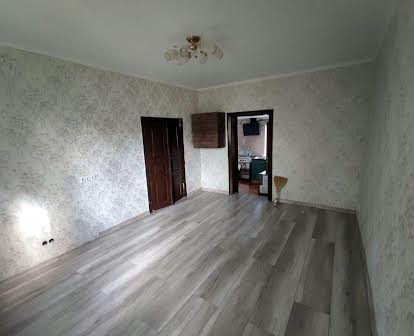 Продам частину будинку у м. Чернігів в районі Лісковиці.