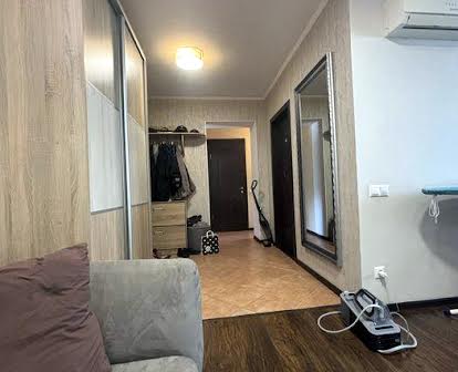 Продам 2-х кімнатну квартиру смт Слобожанське