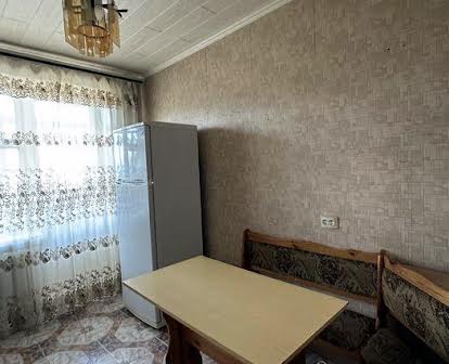 Оренда 3-кімнатної квартири в районі Митниця