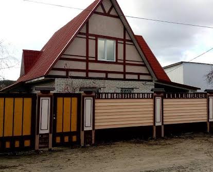 Продаж будинку з частковим ремонтом в 30 хвилинах від Києва