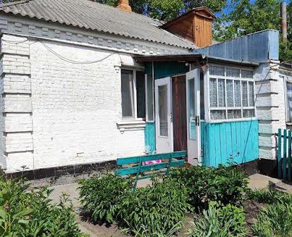 Продам будинок В Новомиргороді