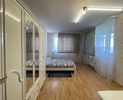 Продам видову 2-кімнатну квартиру 97м2 в ЖК Міністерський