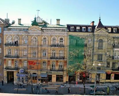 Квартира на площади Льва Толстого
