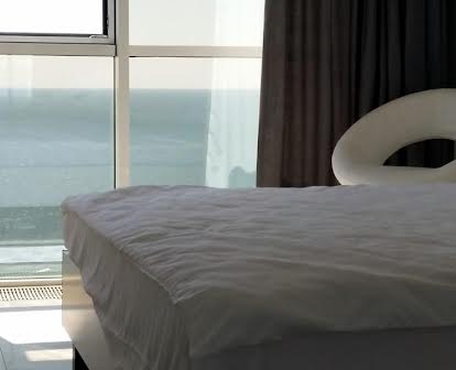 VIP апартаменты на первой линии с балконом и панорамным видом на море