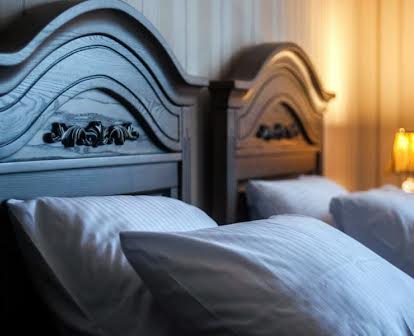 Аристократ отель - уютный номер с раздельными кроватями