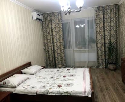 Уютная квартира возле метро Харьковская