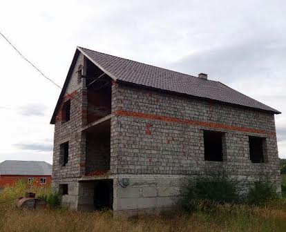 Продам будинок (обєкт незавершеного будівництва) в Свалявському р-ні