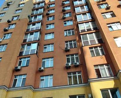Продам 3-х комнатную квартиру по адресу: ул. Хоткевича 12