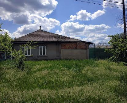 Дом в хорошем районе в Болграде