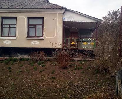 Будинок в смт Білогіря