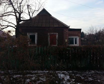Продам участок с домом под снос или восстановление ул.Шарохина (МОПР)