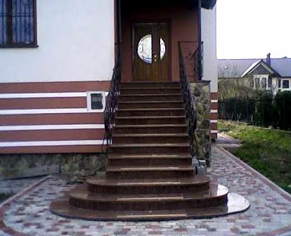 Продаж (оренда) будинку на околиці м.Львів(Басівка)