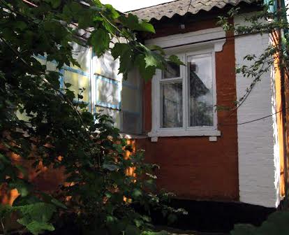 Продається будинок в центрі Краснопілля