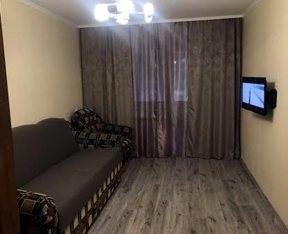3х-кімнатна квартира з ремонтом,меблями та технікою вул.Толстого