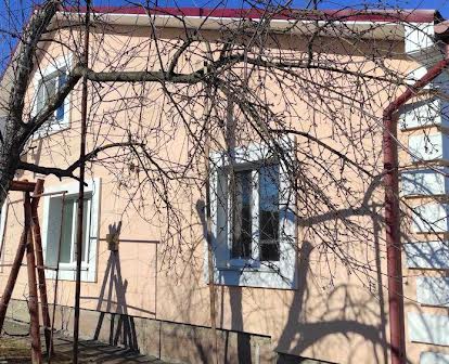 Продам отличный дом-коттедж, 35 км от Киева!