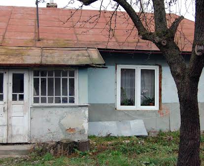 Продаю будинок в місті Тисмениця неподалік міста Івано-Франківськ