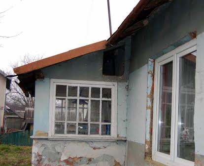 Продаю будинок в місті Тисмениця неподалік міста Івано-Франківськ