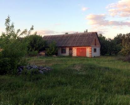 Продам земельну ділянку в Селещині під застройку будинку