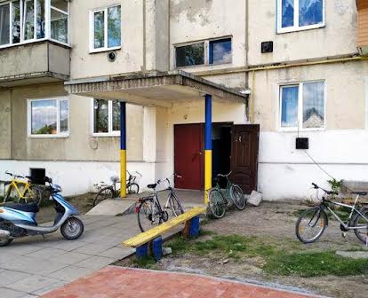 Однокімнатна  квартира в смт Клесів.