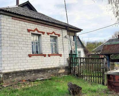 Продам дом-дачу с. Жадановка  8 км. от г. Змиев