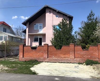 Продається цегляний будинок с Миртюки( 1 км. м Стрий)